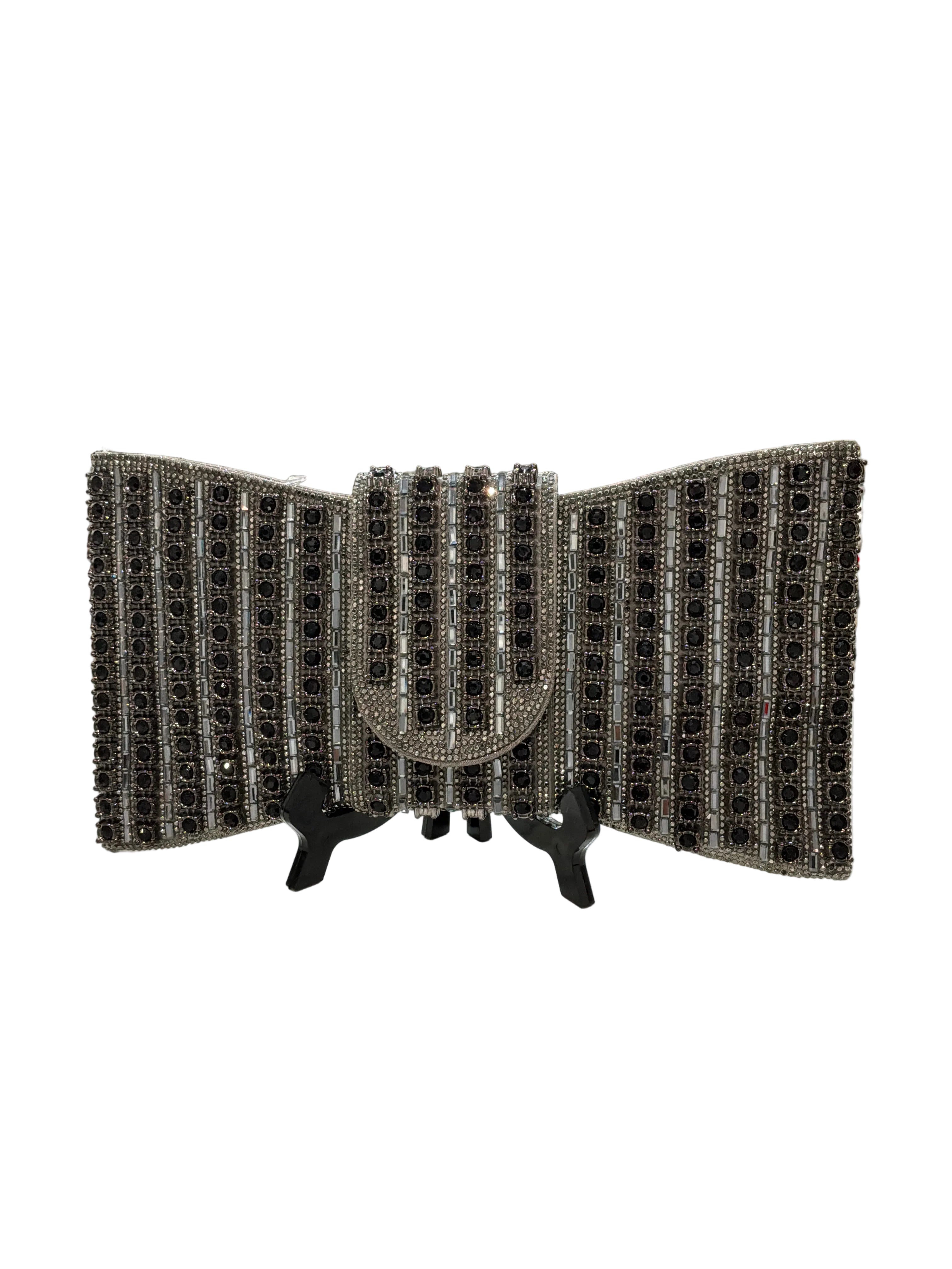 XS BOW PURSE W/ NO STARP