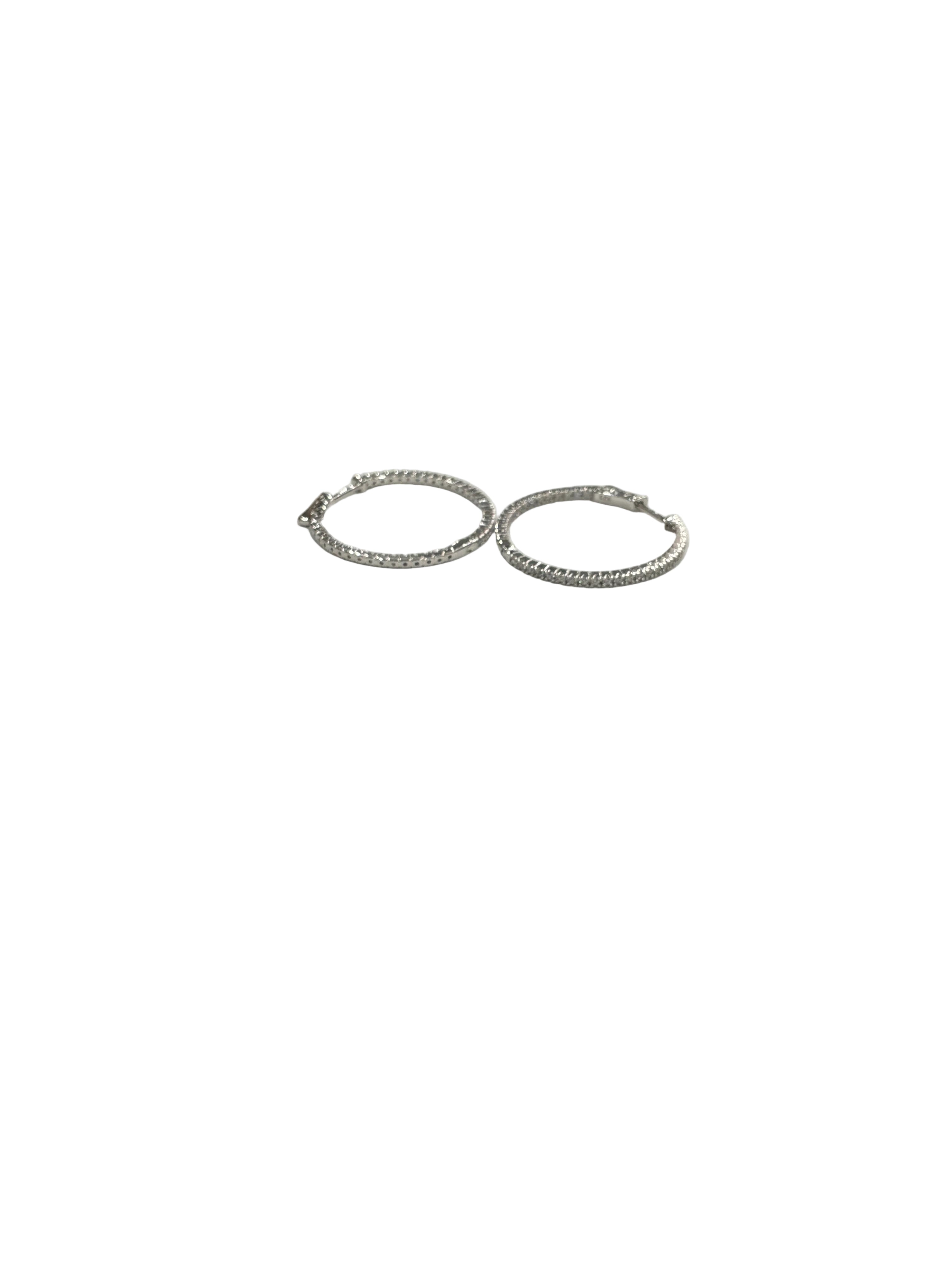 SCHANDRA MED STERLING SIVLER HOOP W/STONES ON EDGE