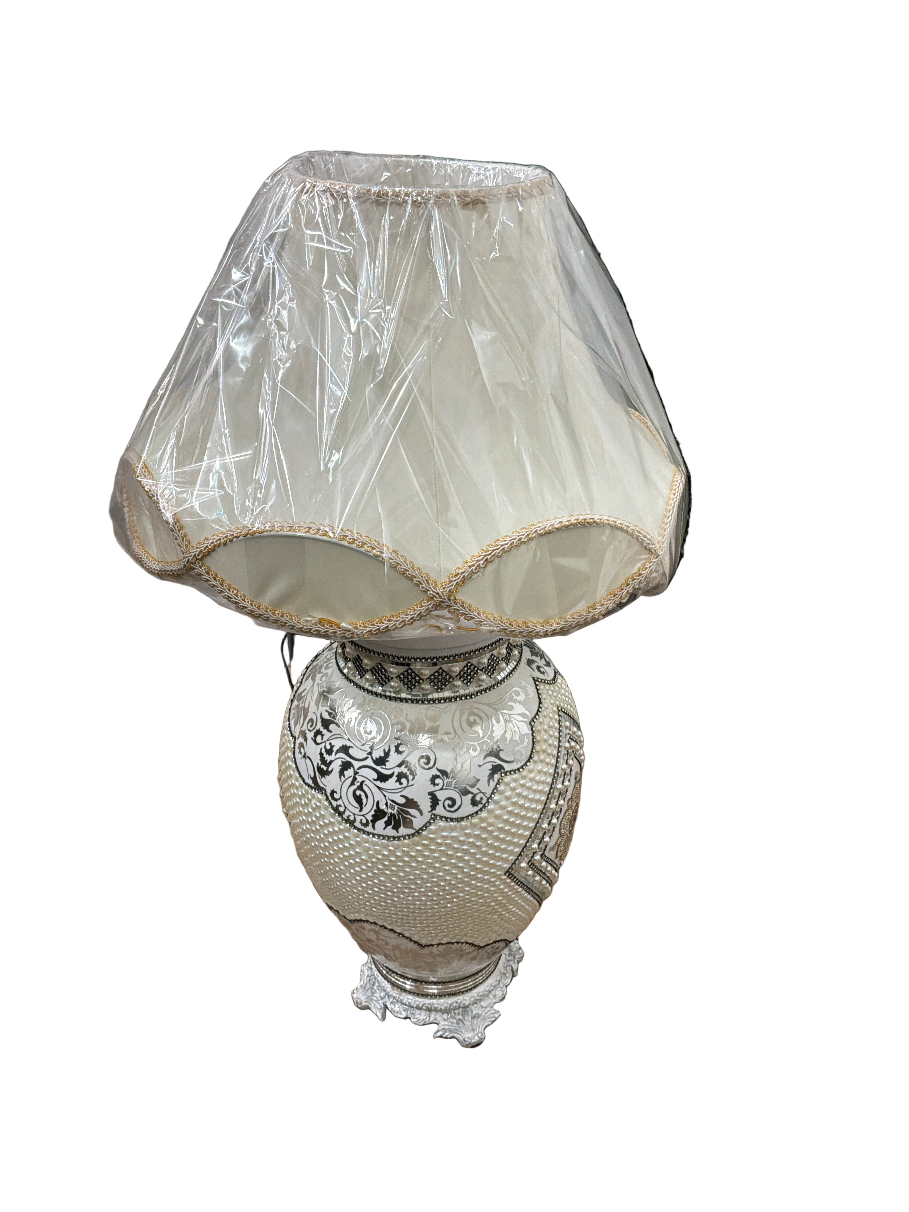 LAMP PEARLS W/SILVER/FLORAL