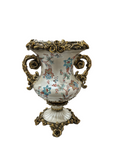 VASE W/GLD ROSE TRIM & BASE