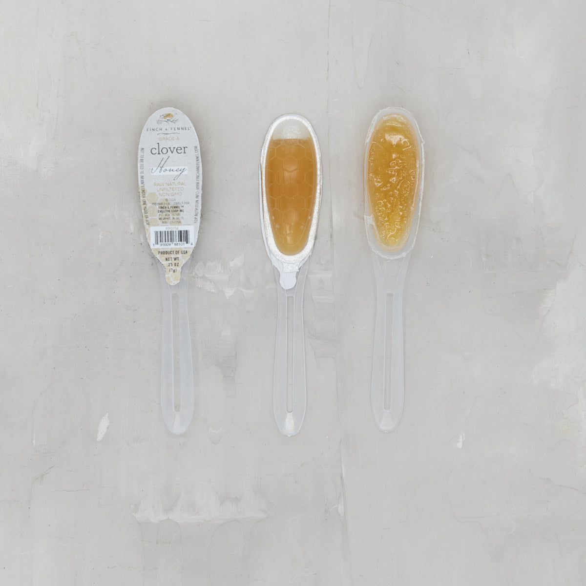 GRADE A UNFILTERED CLOVER HONEY SINGLE SPOON